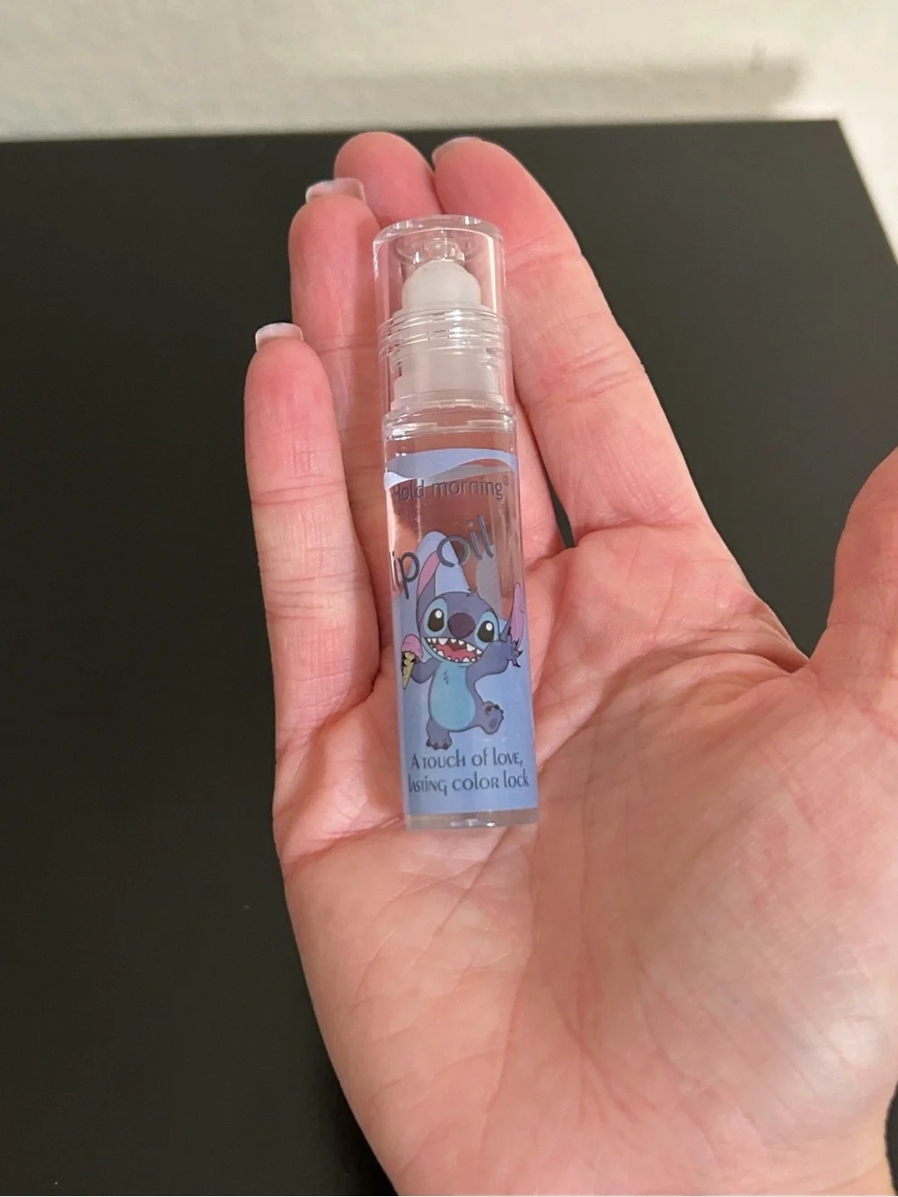 Stitch Rolling Lip Oil